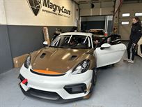 2024-porsche-718-gt4-rs-cs