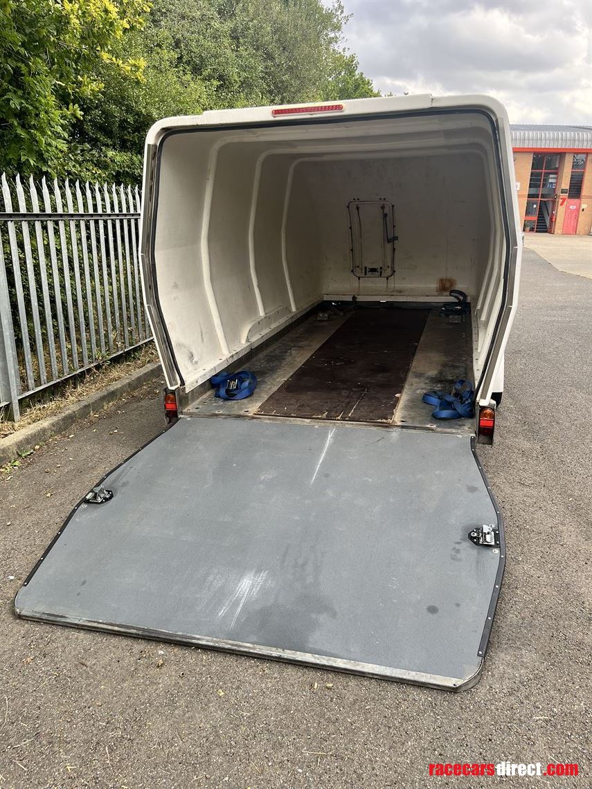 prg-tracsporter-covered-trailer