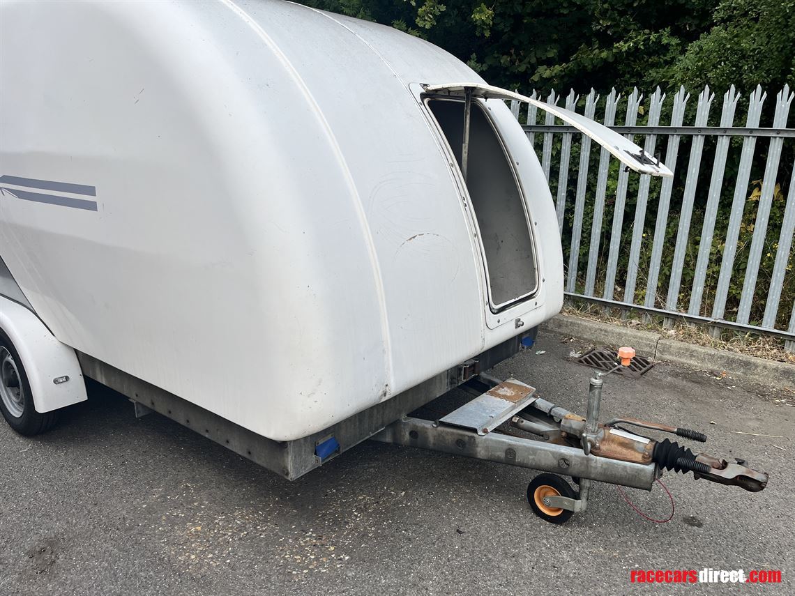 prg-tracsporter-covered-trailer