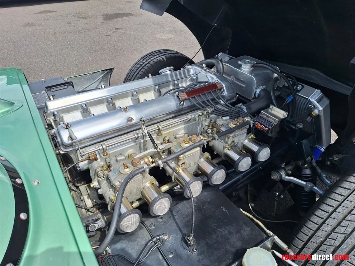 jaguar-d-type-recreation-by-revival-motorspor