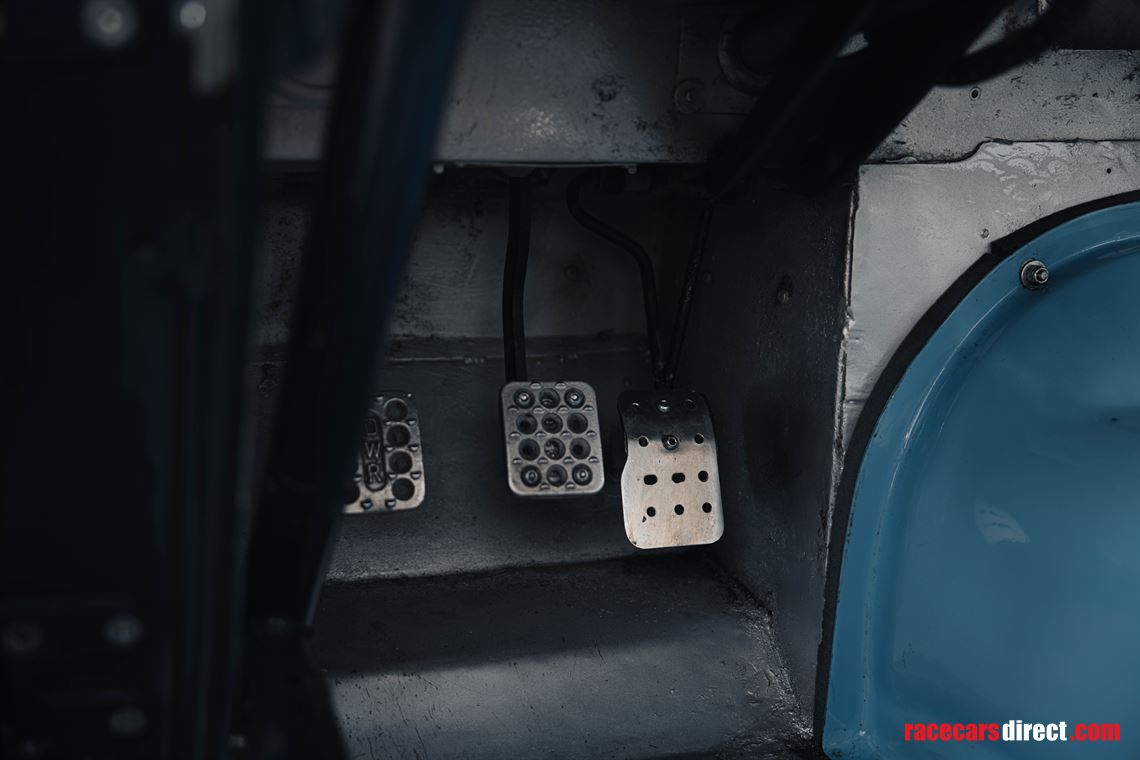 1961-austin-healey-3000-fia