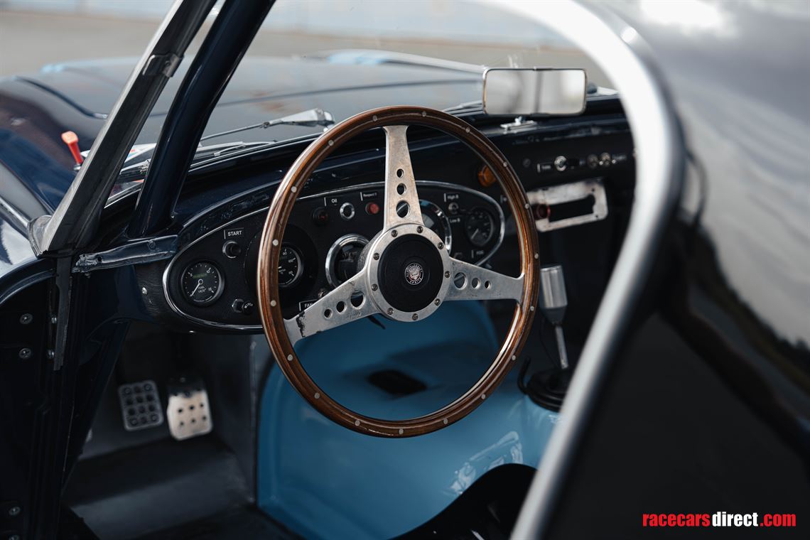 1961-austin-healey-3000-fia