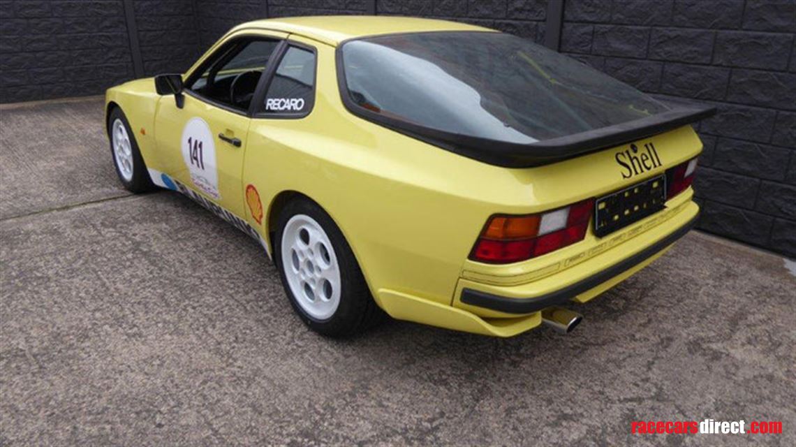 porsche-944-turbo-cup