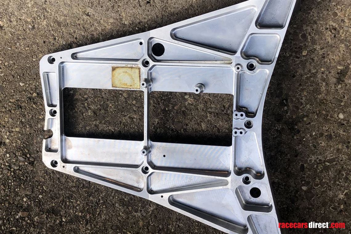 dallara-engine-top-plate