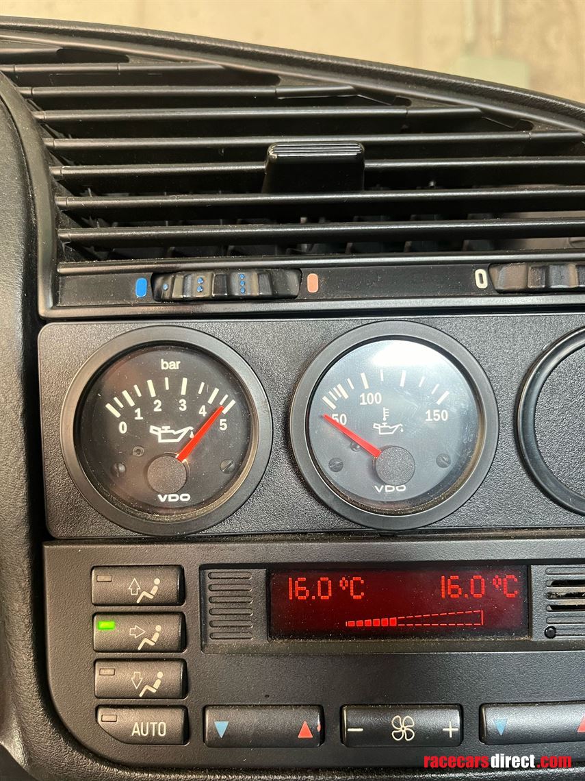 bmw-m3-e36-32l-coupe-s50b32