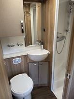 swift-kontiki-649-black-edition-motorhome