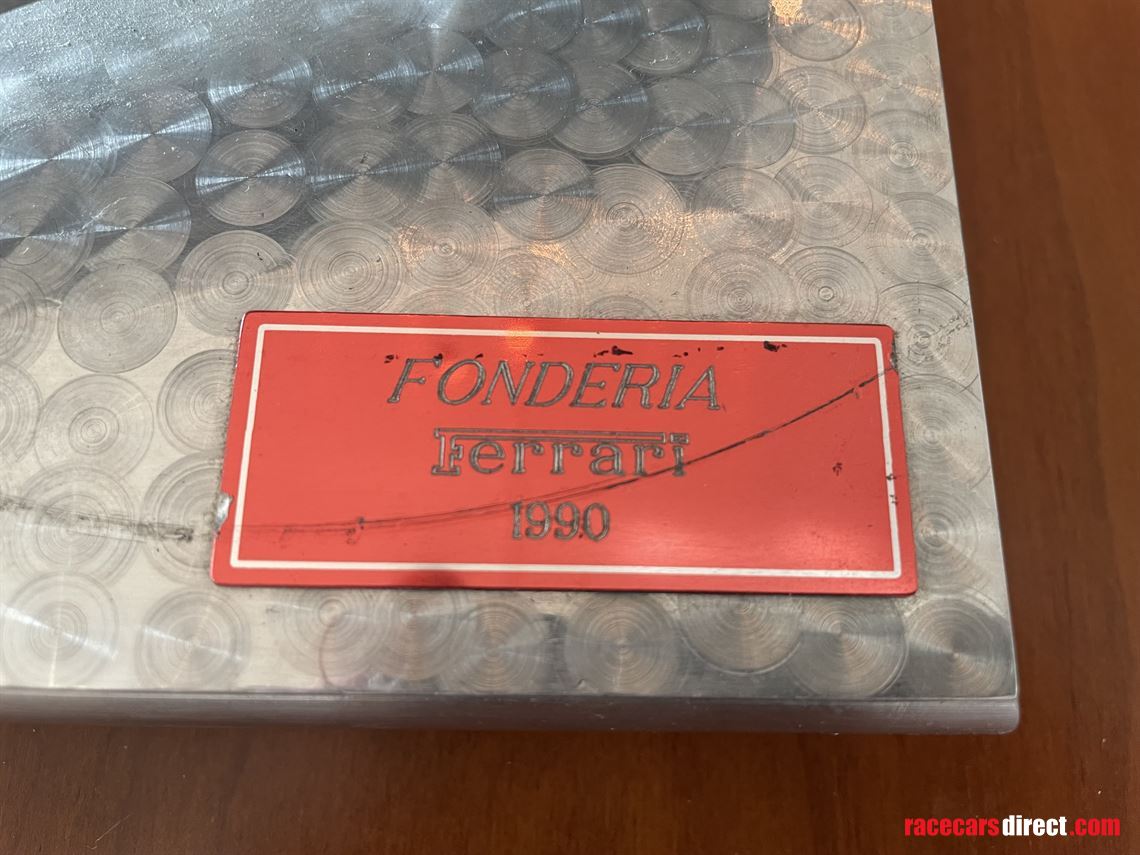 ferrari-f40-owners-model