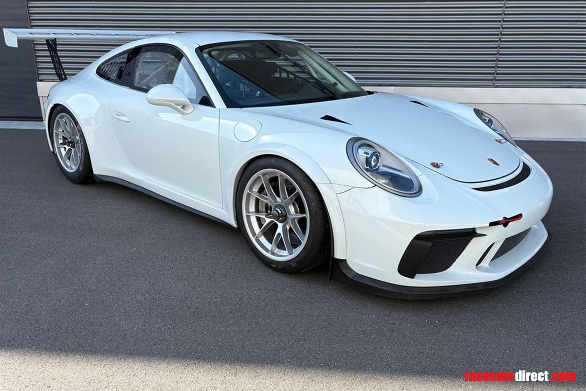porsche-9912-cup-my-2018-63-h-overall-running