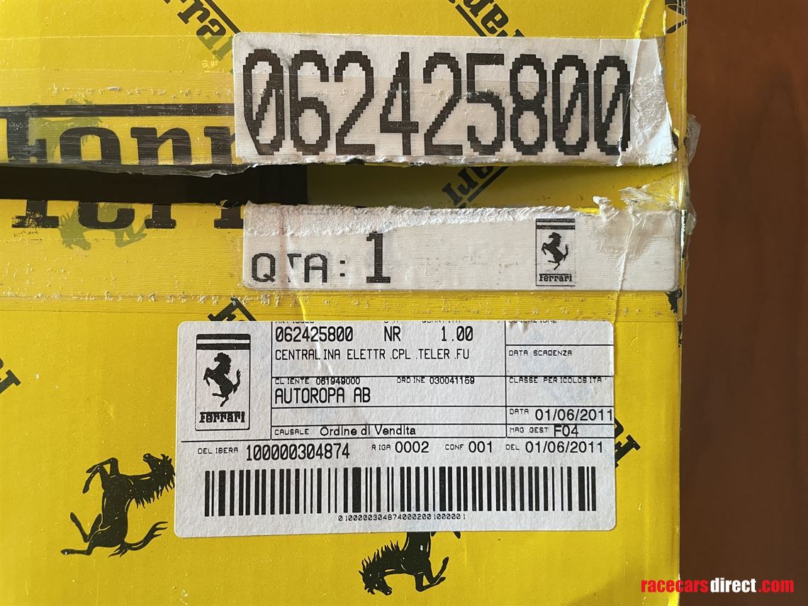 ferrari-f40-fuse-board