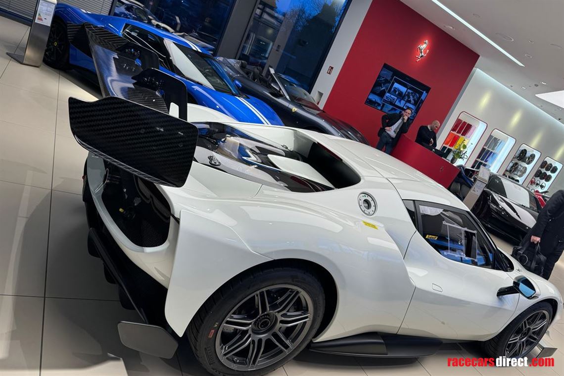 ferrari-296-challenge