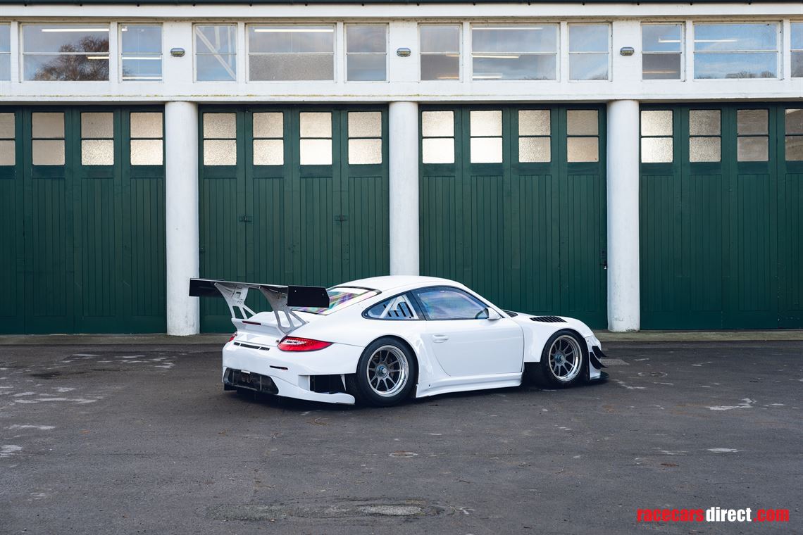 2012-porsche-911-gt3-r-evo