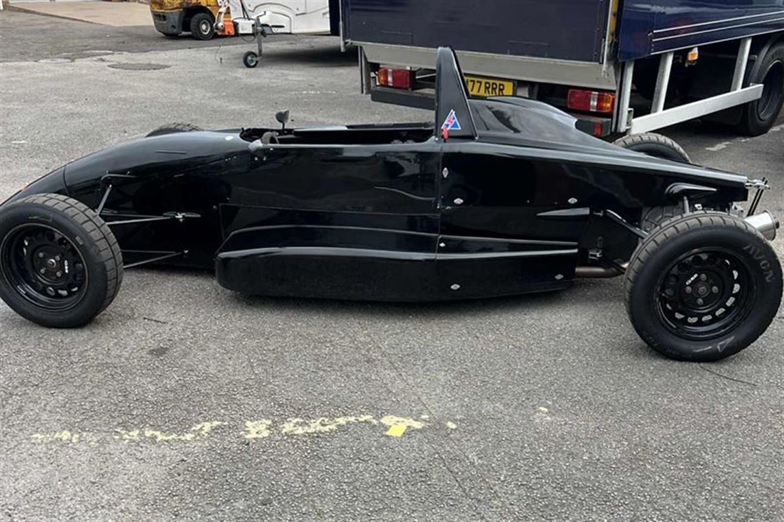 ray-gr14-formula-ford-rolling-chassis