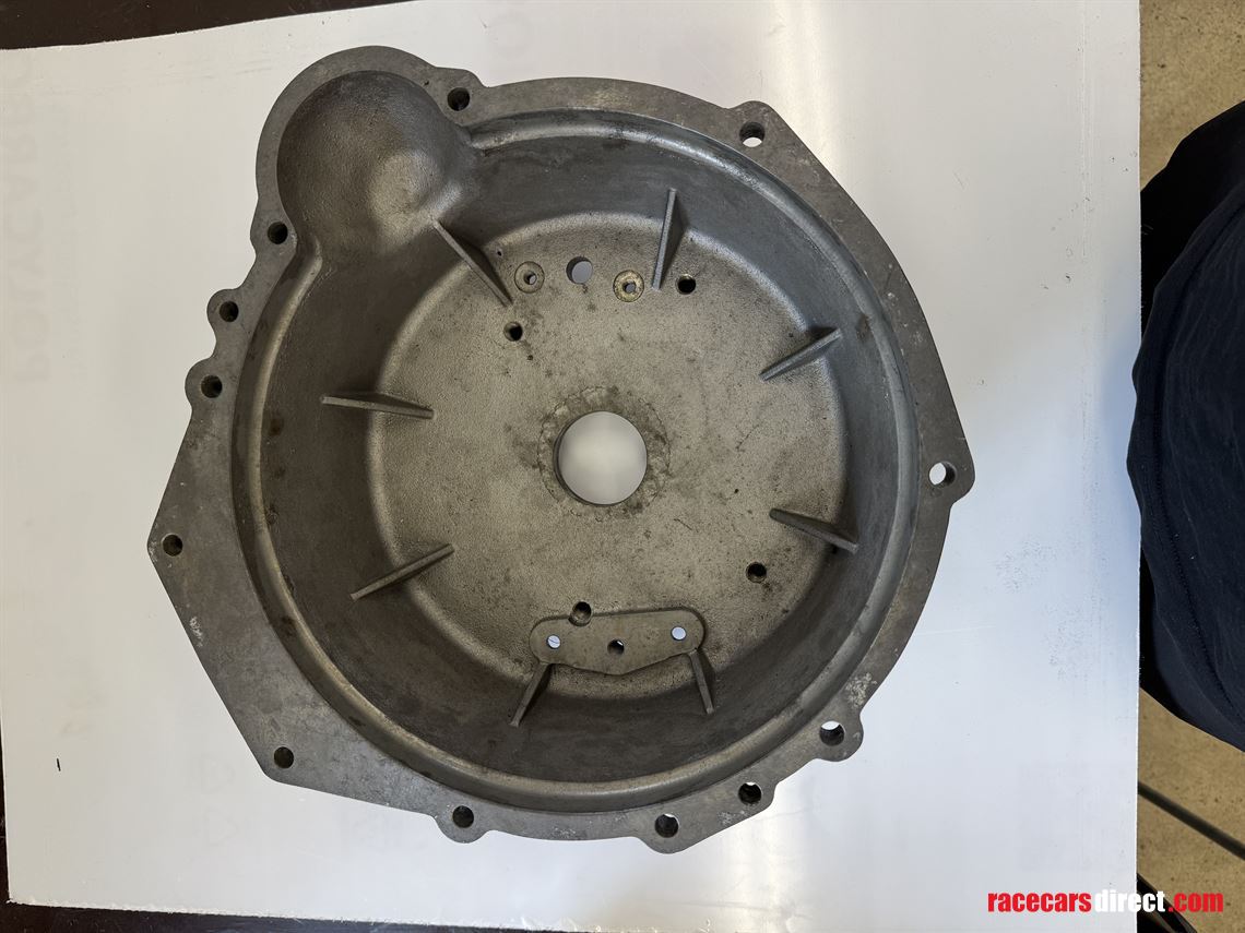 mercedes-amg-magnesium-bellhouse-for-16v-25l