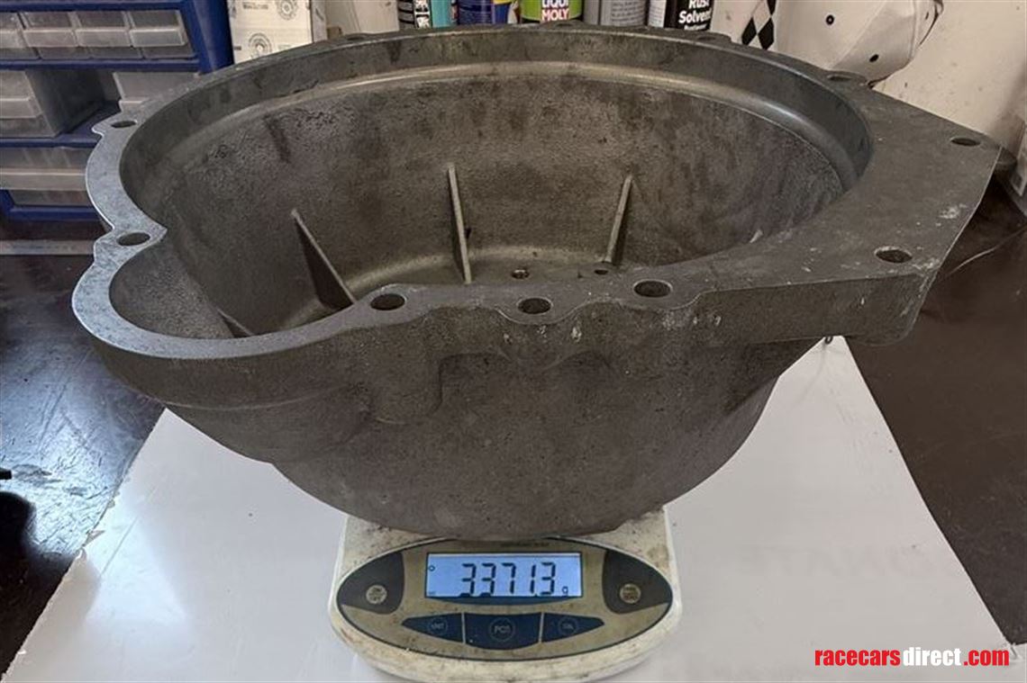 mercedes-amg-magnesium-bellhouse-for-16v-25l