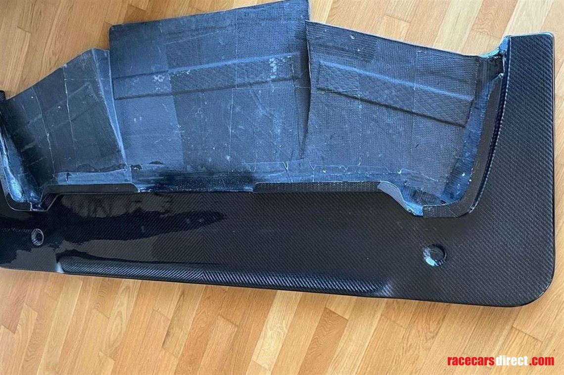 carbon-front-splitter-radical-rs