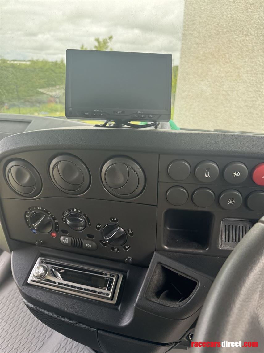 dethleffs-9800-xxl-motorhome