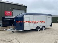 debon-c2000-55-x-22m-enclosed-car-transporter