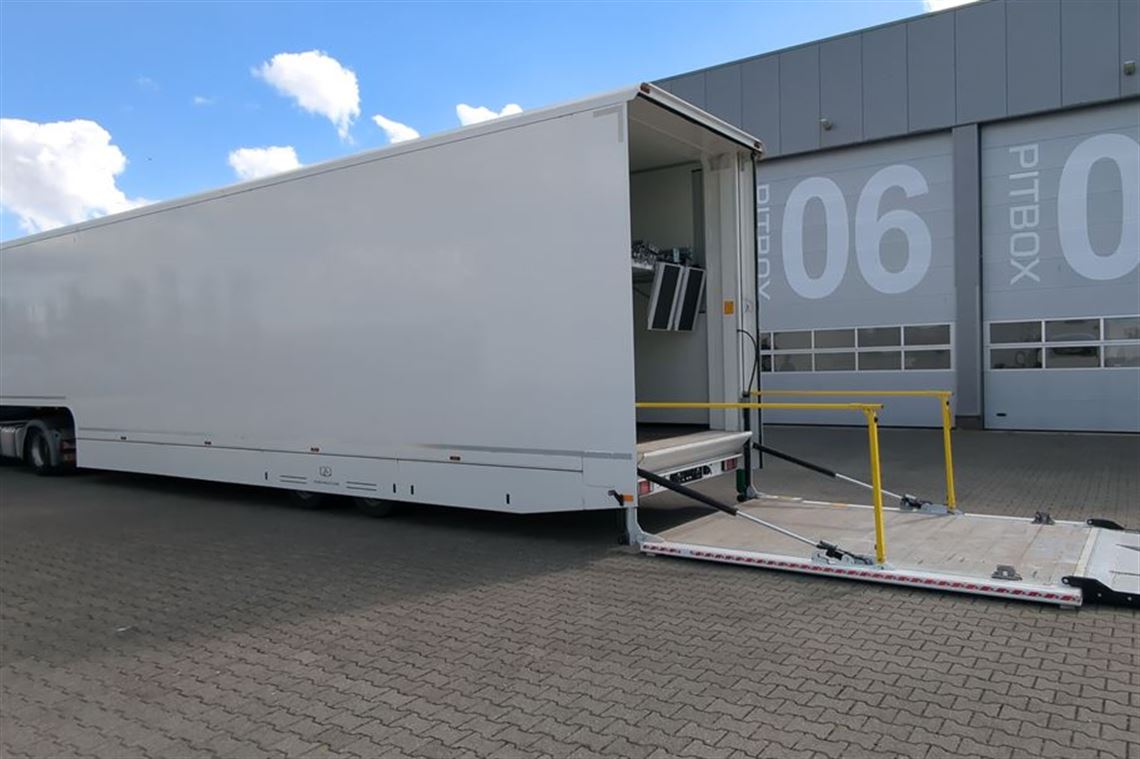 sold-used-race-trailer-with-kitchen-shower