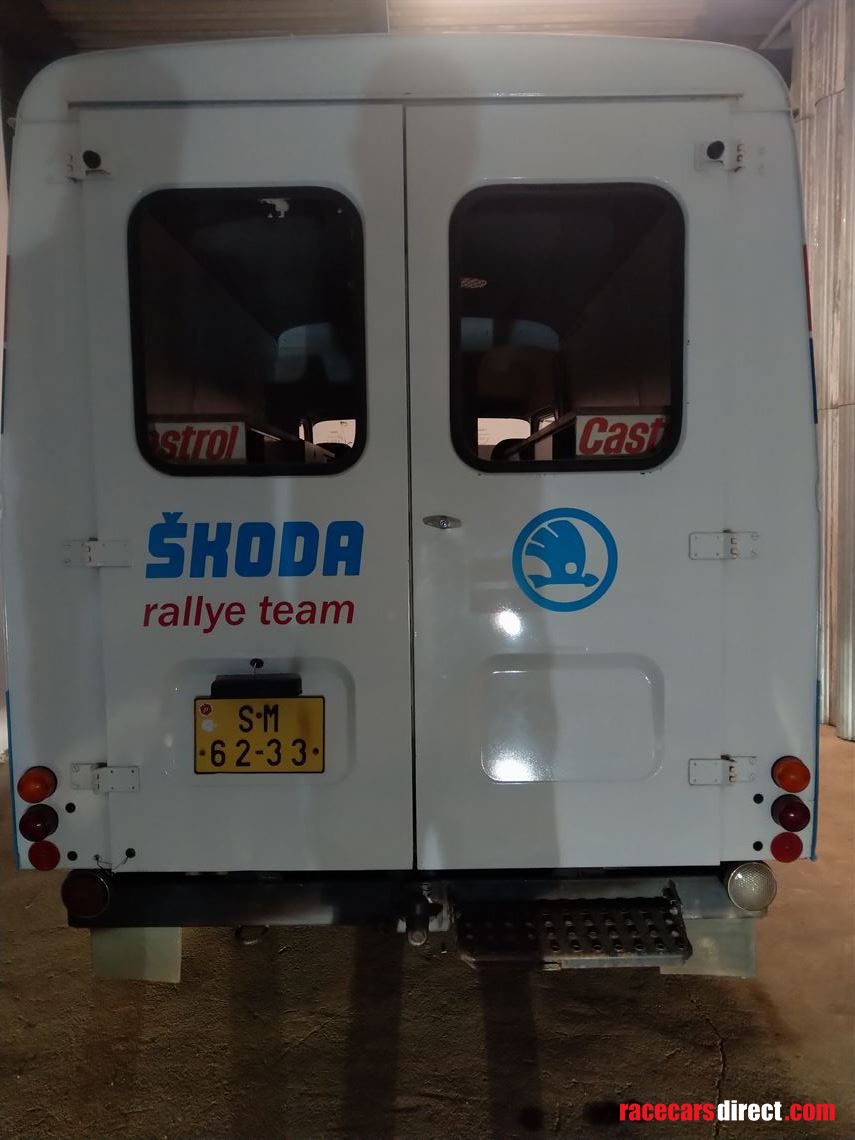 avia-skoda-motorsport-support-van---rare-1991