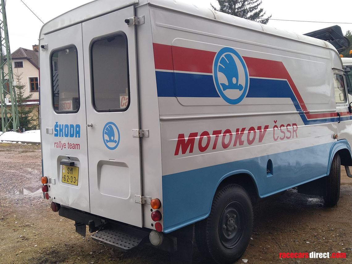 avia-skoda-motorsport-support-van---rare-1991