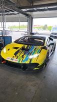 lamborghini-huracan-super-trofeo-2016-low-mil