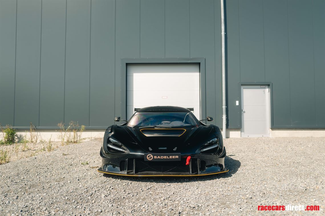 2020-mclaren-720s-gt3x---chassis-1-of-15