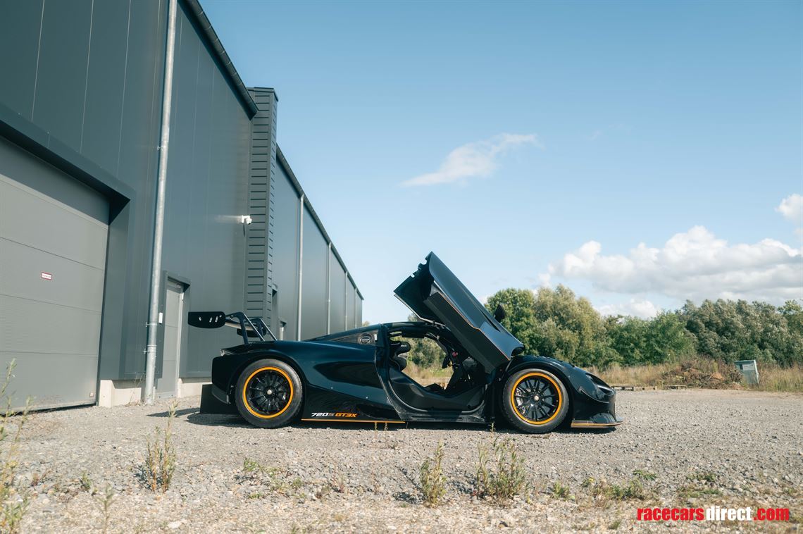 2020-mclaren-720s-gt3x---chassis-1-of-15