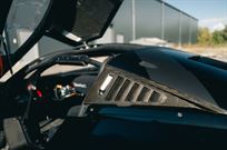 2020-mclaren-720s-gt3x---chassis-1-of-15