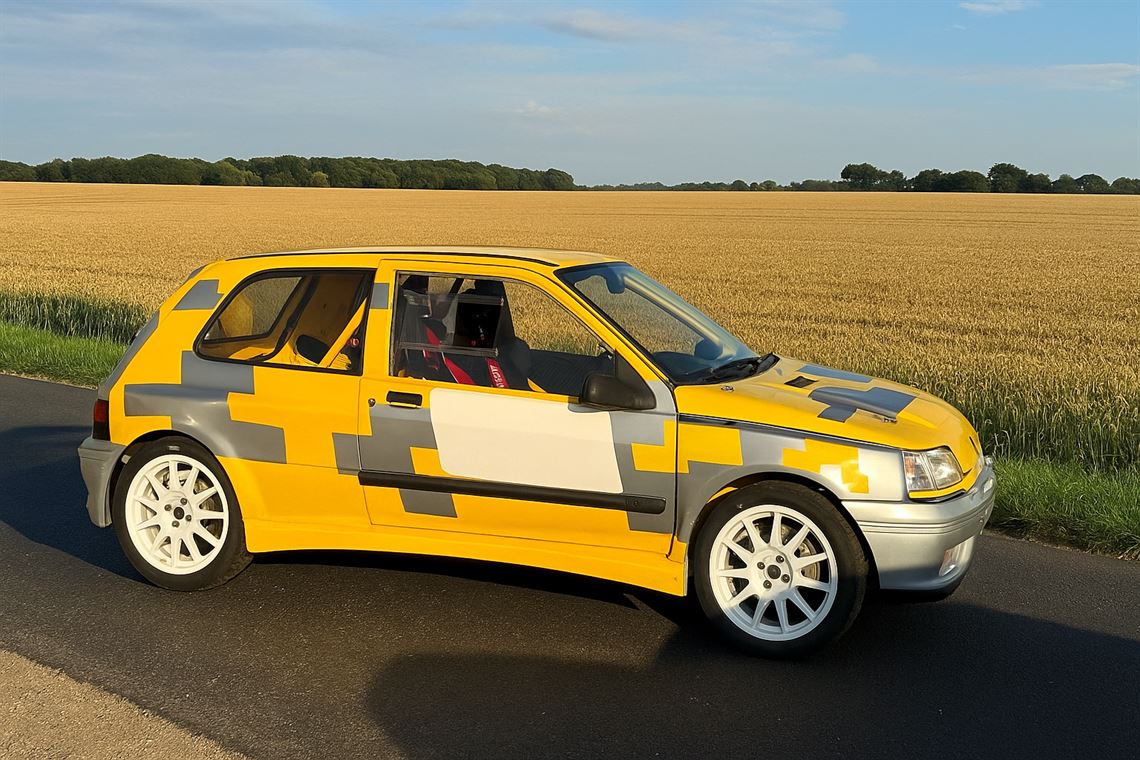 renault-mk1-clio-williams-rally-car-f2-maxi-k