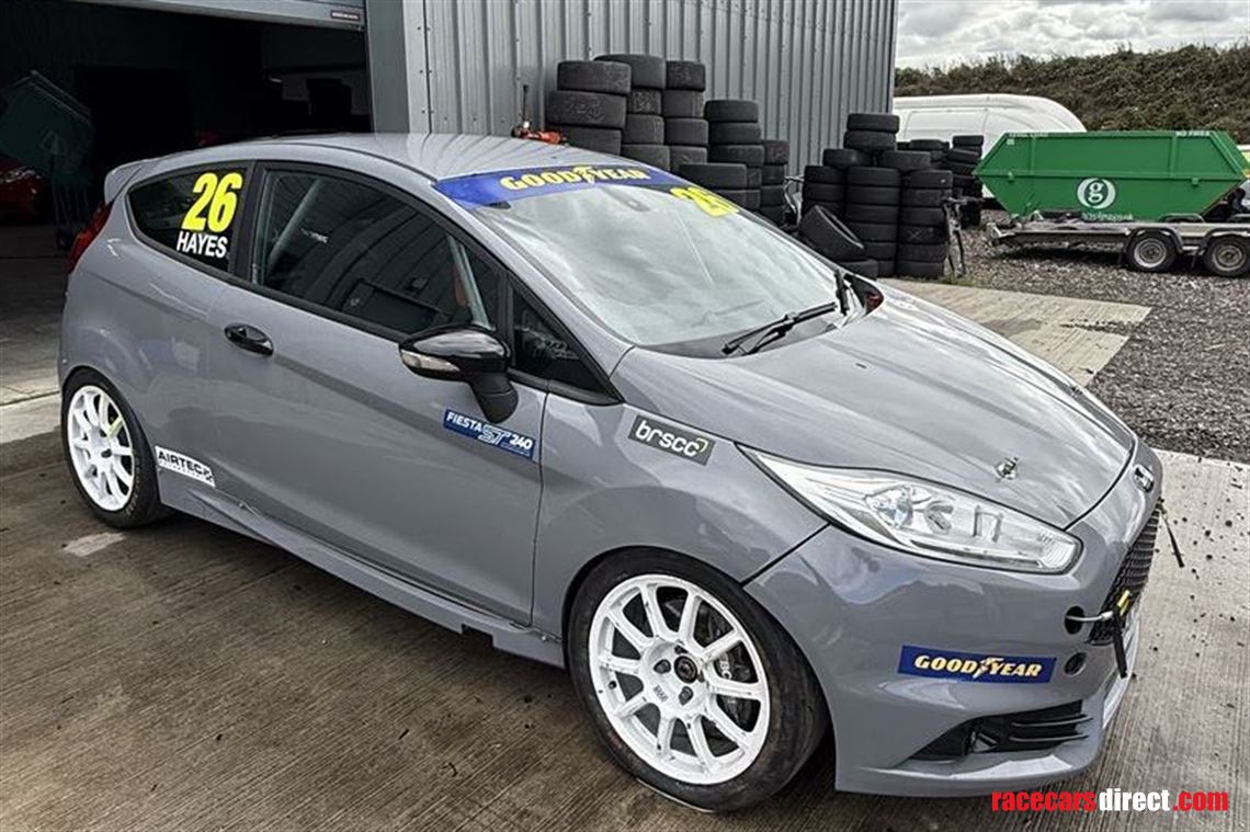 ford-fiesta-st-240-turbo