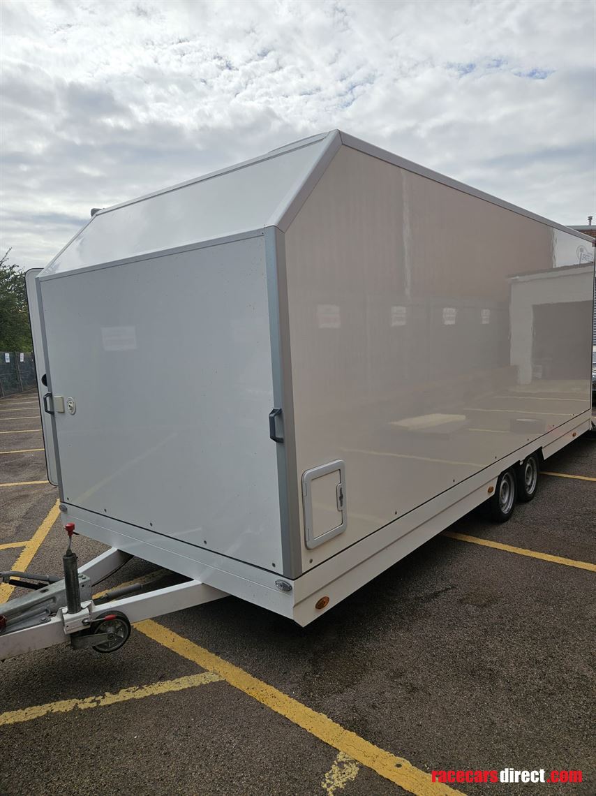 turatello-f35-race-car-transport-living-accom