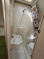 turatello-f35-race-car-transport-living-accom