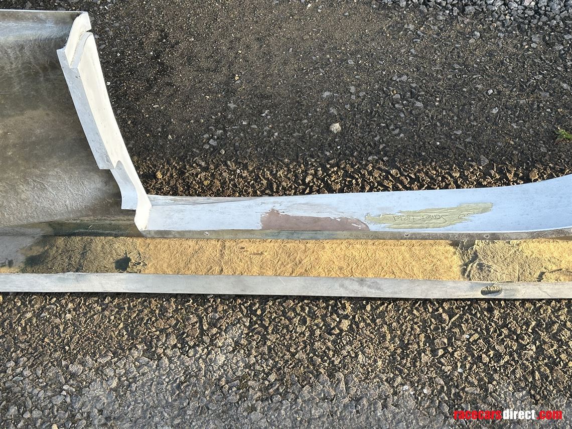 ginetta-g50-right-hand-sill