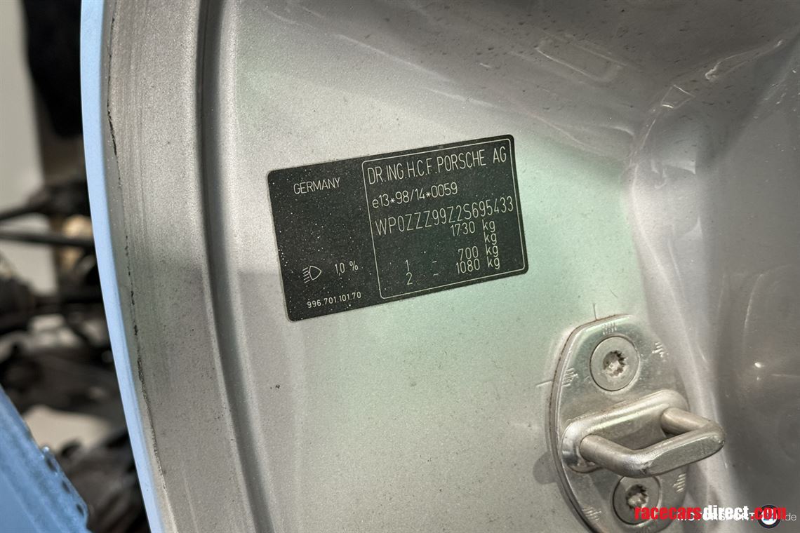 porsche-996-gt2-rolling-chassi-with-parts-pac