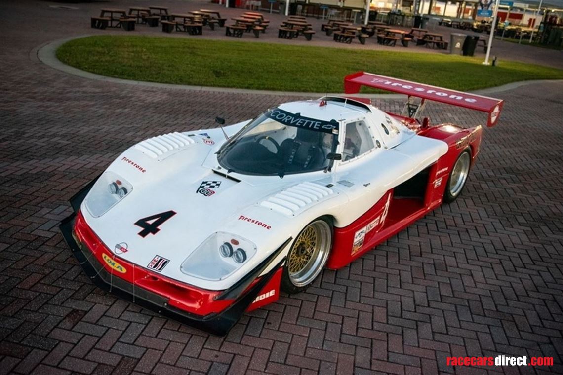 lola-t711-corvette-gtp-group-c-711-hu02