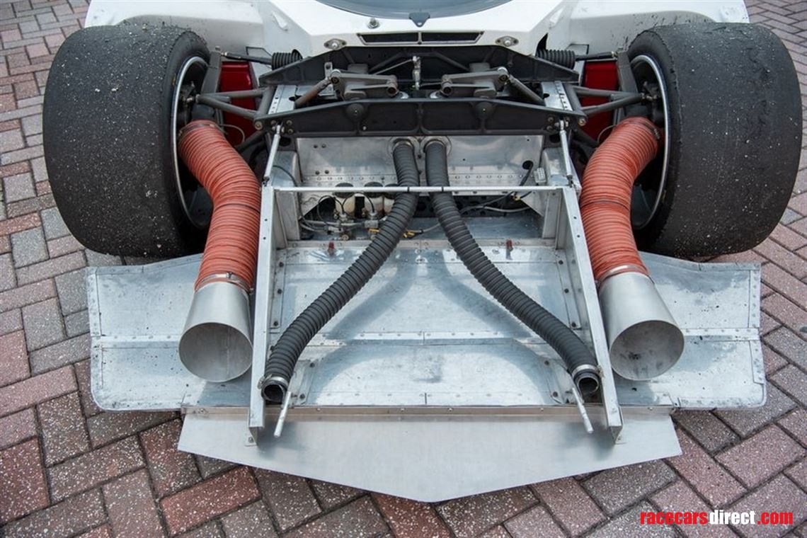 lola-t711-corvette-gtp-group-c-711-hu02