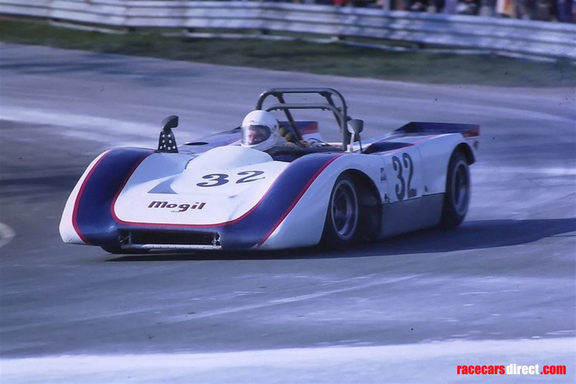 lola-t212
