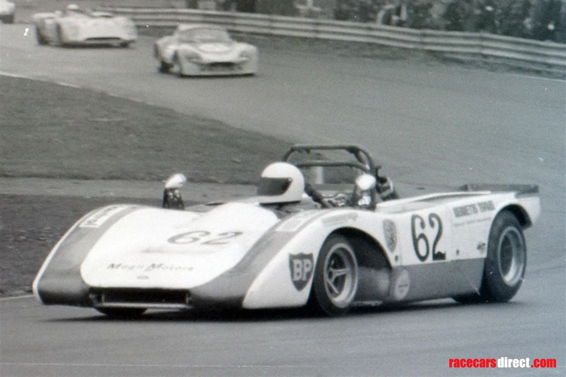 lola-t212