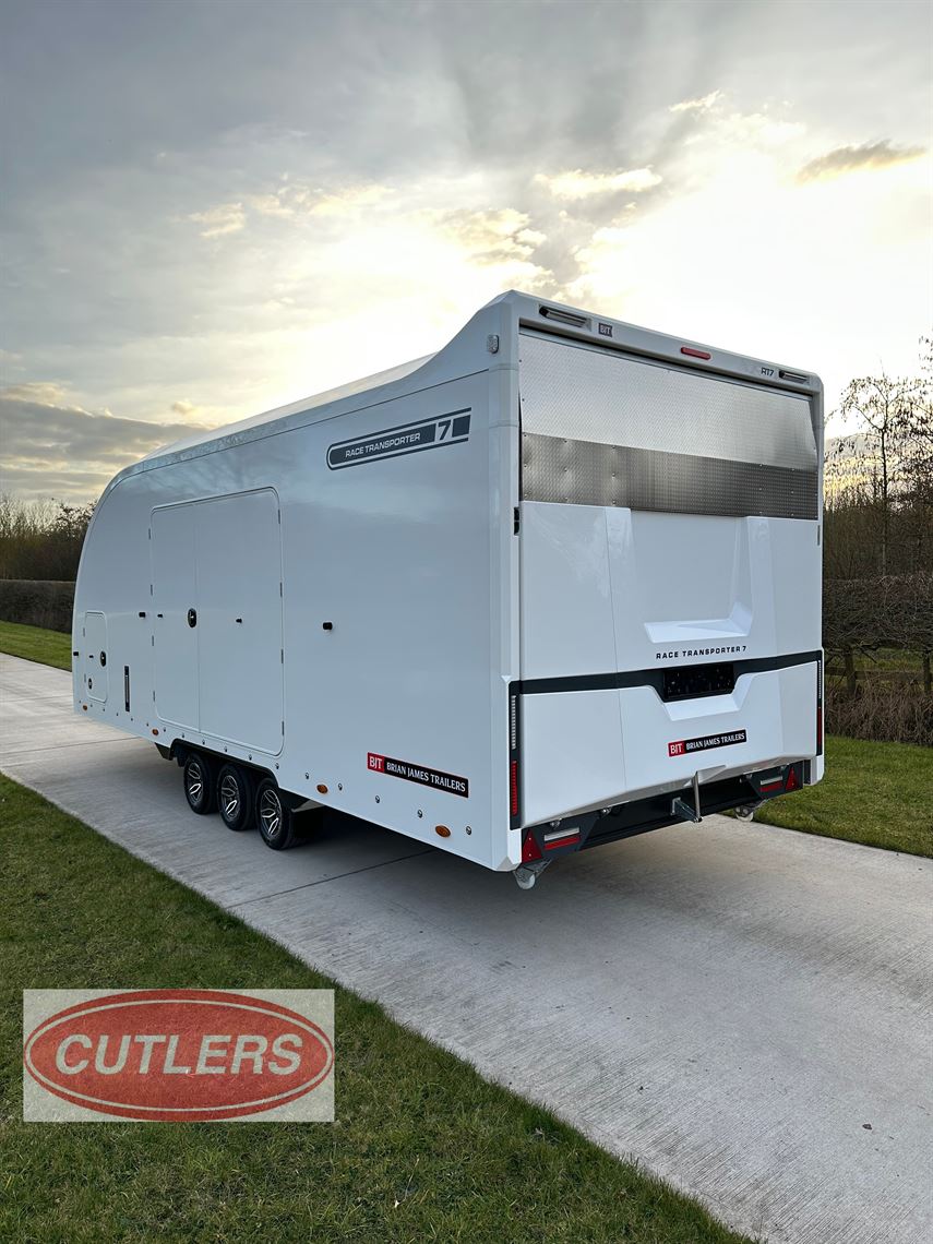 brian-james-race-transporter-7-rt7