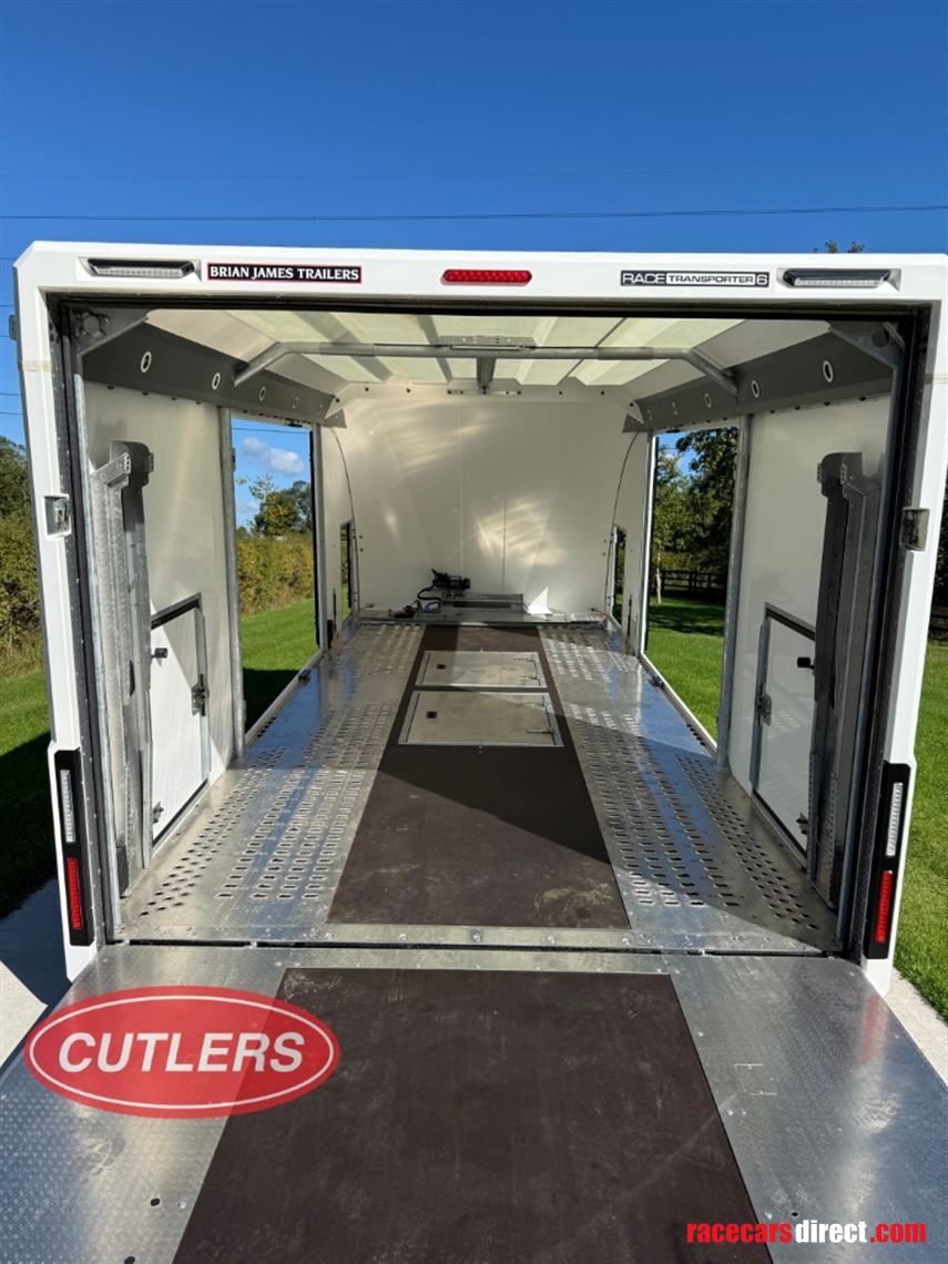 brian-james-race-transporter-6-rt6