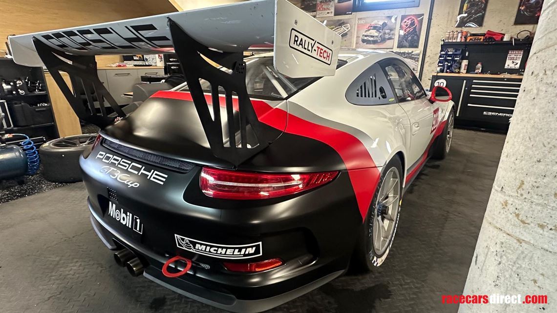 porsche-911-gt3-cup-9911---ex-earl-bamber