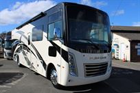 2022-thor-hurricane-34j-bunkhouse