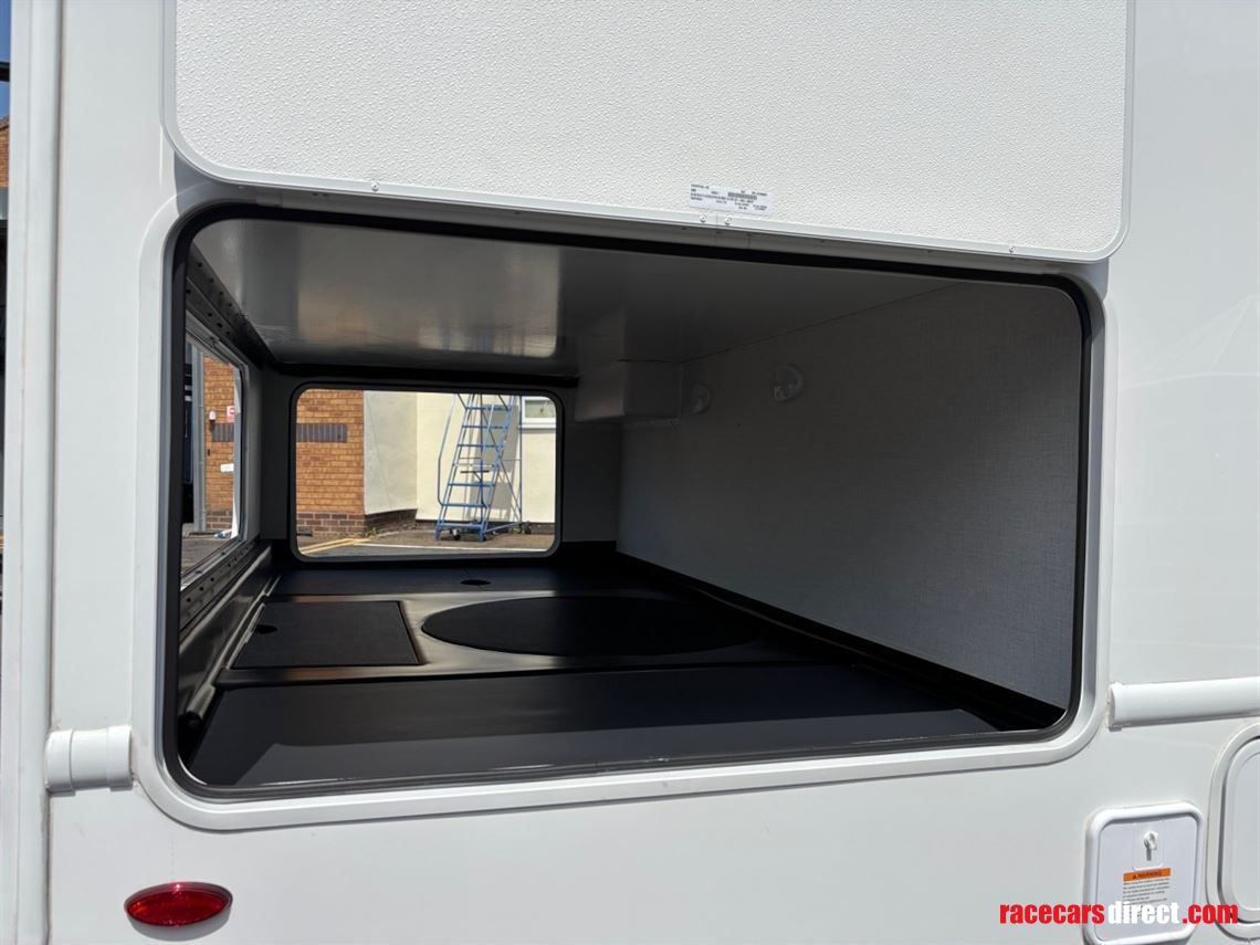 2026-thor-chateau-28z