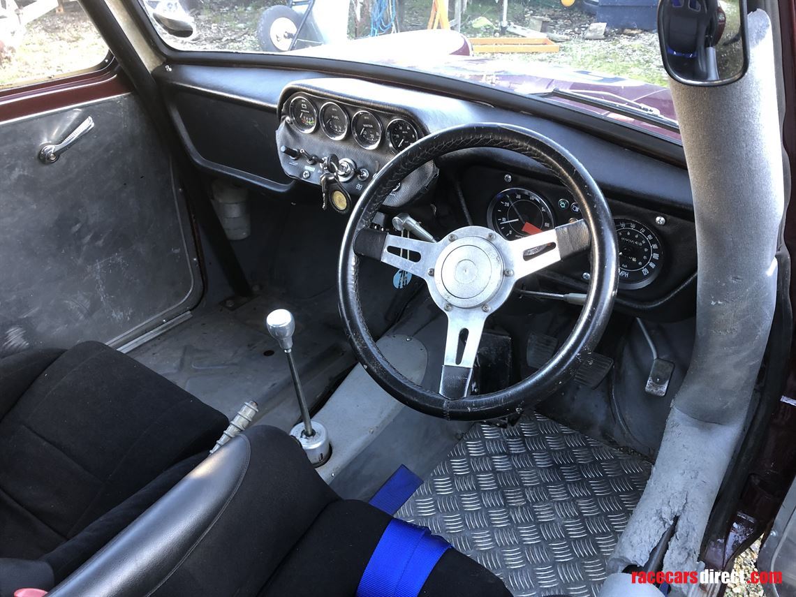 historic-racing-ford-anglia-pre-65