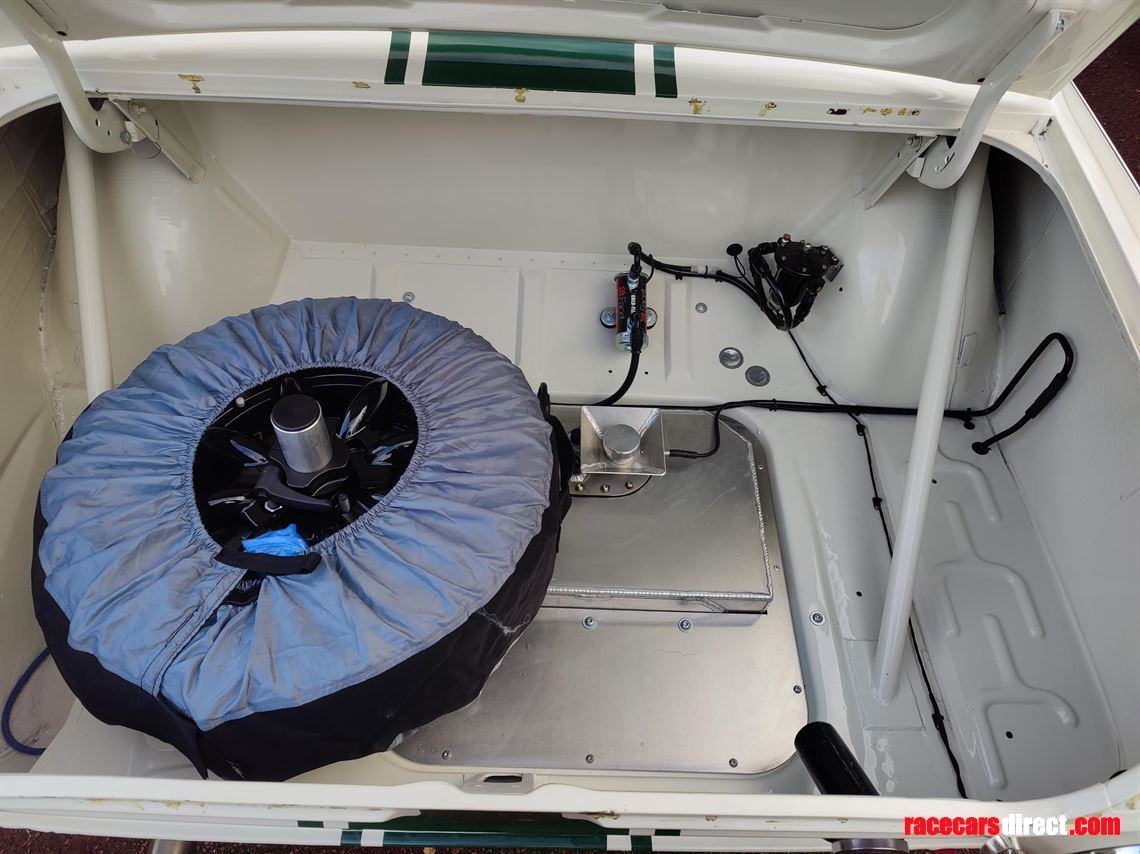 ford-cortina-1500-gt-1966-mk1-lhd-with-v5