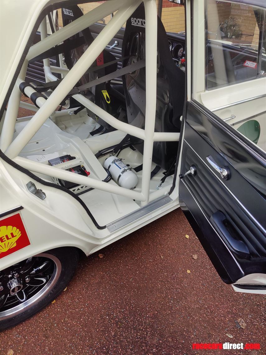 ford-cortina-1500-gt-1966-mk1-lhd-with-v5