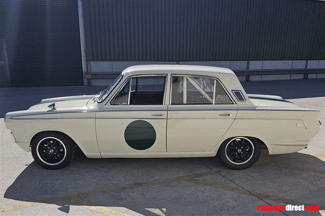 ford-cortina-1500-gt-1966-mk1-lhd-with-v5