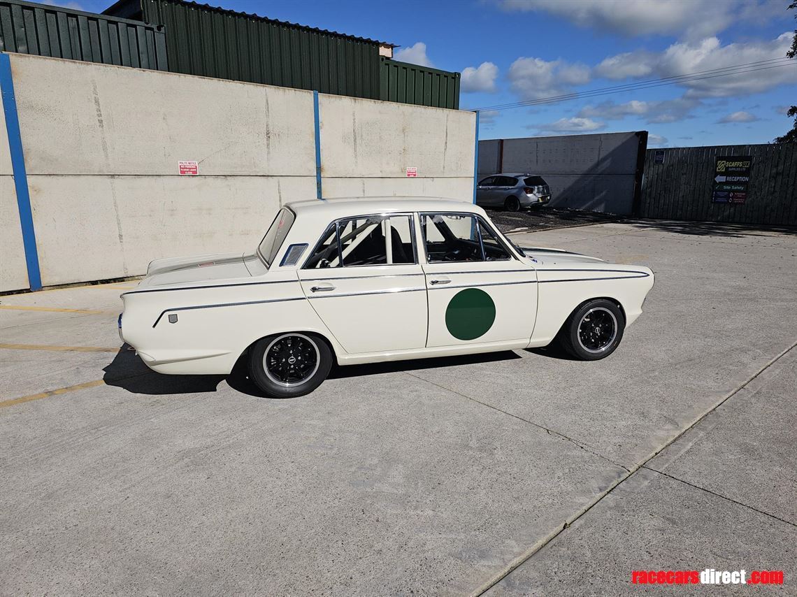 ford-cortina-1500-gt-1966-mk1-lhd-with-v5