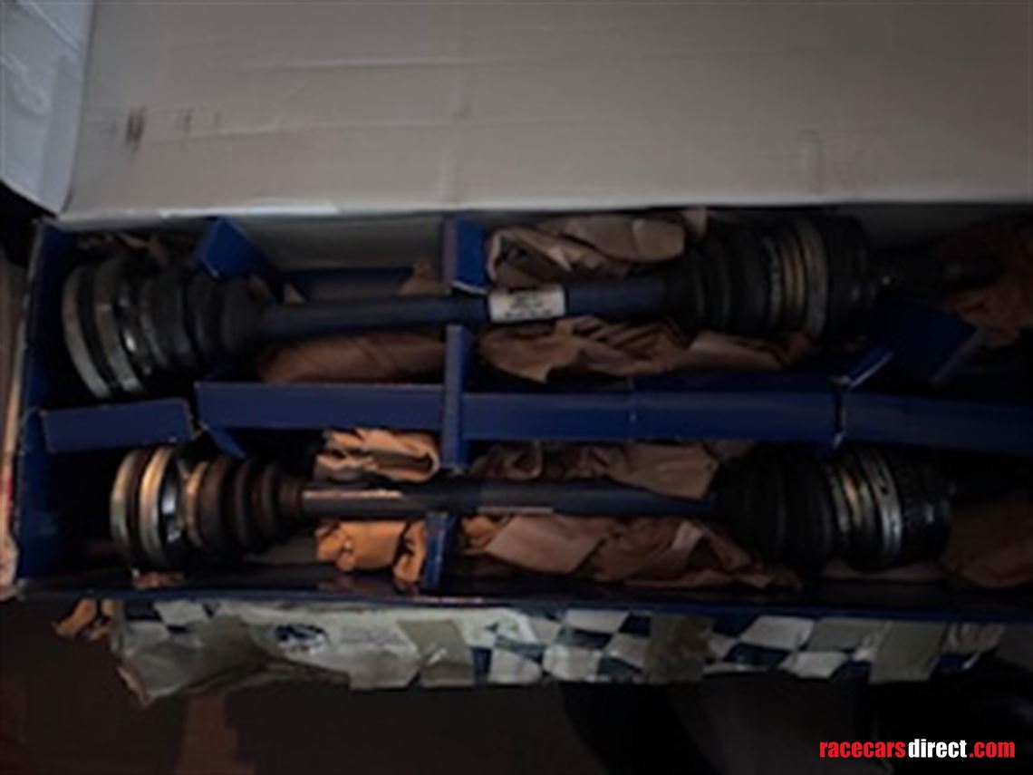 porsche-997-gt3-cup-2-engine-heads-axle-shaft