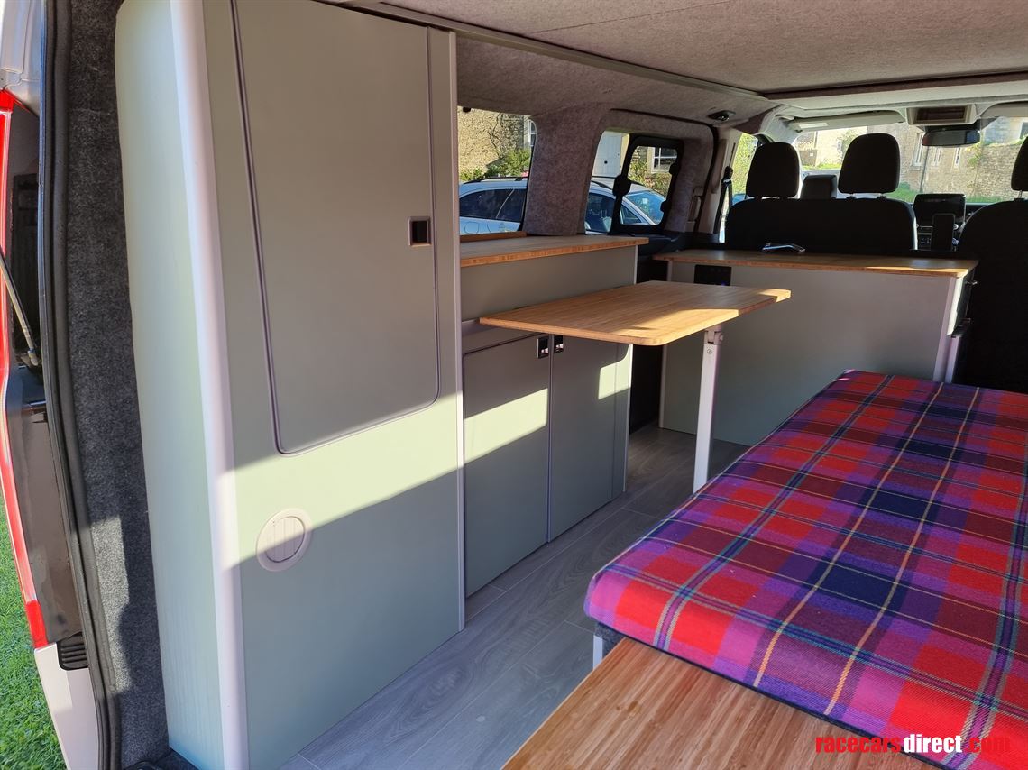 ford-tourneo-custom-camper-conversion-with-hi